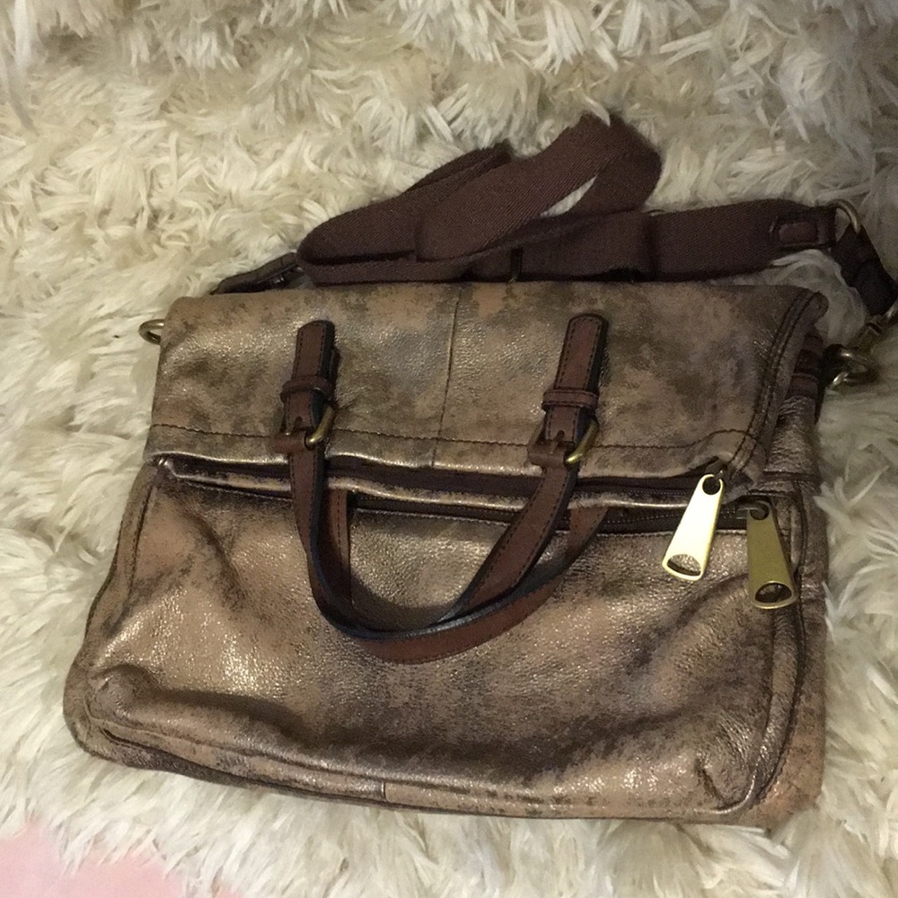 Fossil brown and gold metallic crossbody.
